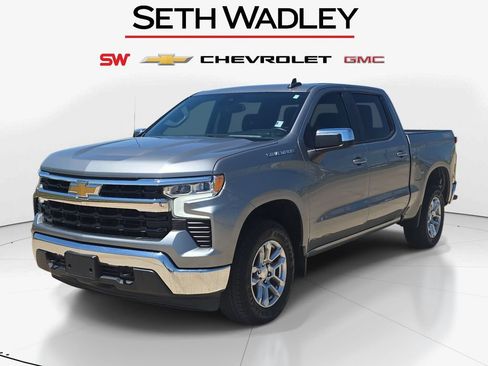 Used 2023 Chevrolet Silverado 1500 LT AWD/4WD image 3