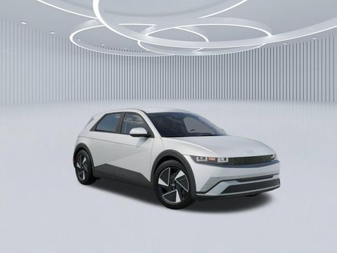 New 2026 Hyundai Ioniq 5 SEL RWD image 2