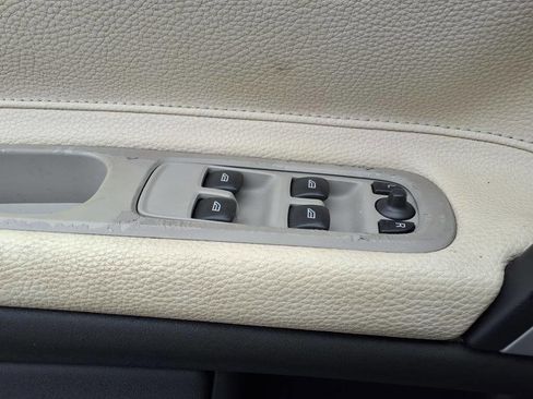 Used 2012 Volvo C70 T5 image 24