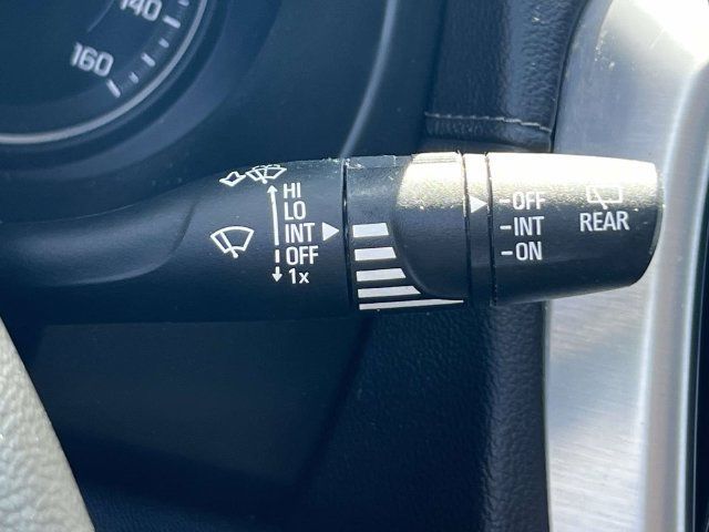 Used 2024 GMC Terrain SLT w/ LPO, Floor Liner Package AWD/4WD image 26