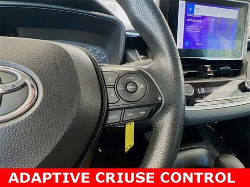 Used 2024 Toyota Corolla LE image 28