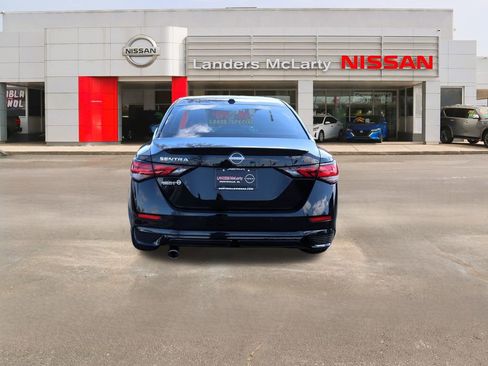 Used 2025 Nissan Sentra SR image 4