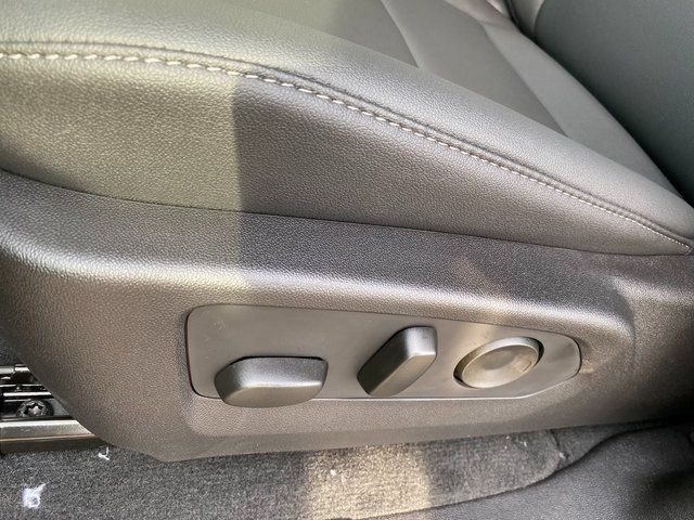New 2025 GMC Canyon Elevation w/ Convenience Package AWD/4WD image 16