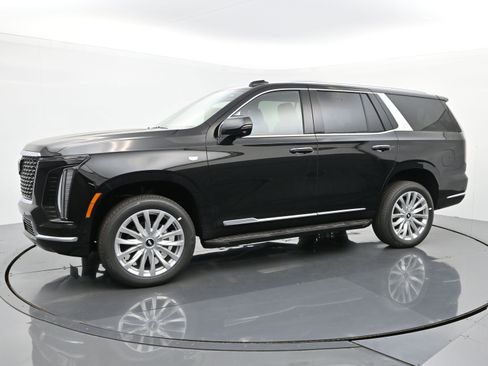 New 2026 Cadillac Escalade 4WD w/ LPO, Floor Liner Package image 2