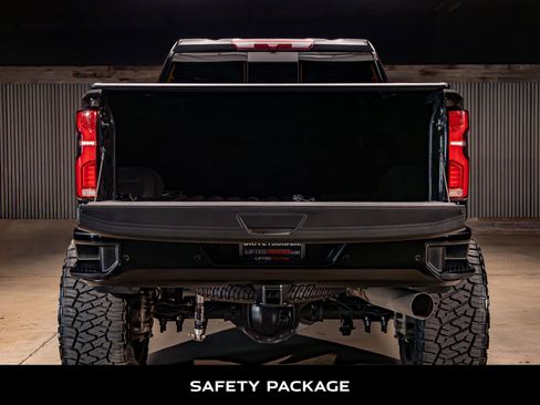 Used 2025 Chevrolet Silverado 2500 LTZ w/ Trail Boss Package image 9