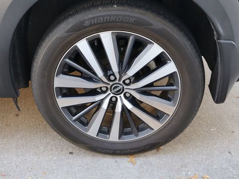 Used 2022 Nissan Pathfinder Platinum w/ Cargo Package FWD image 31