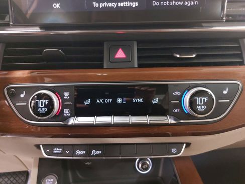Used 2020 Audi A4 2.0T Premium w/ Convenience Package image 23