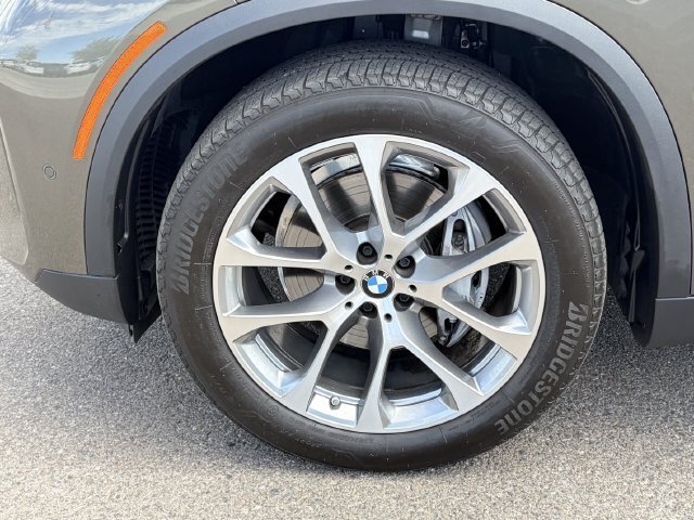 Used 2026 BMW X5 sDrive40i RWD image 11