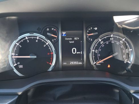 Used 2023 Toyota 4Runner TRD Off-Road Premium w/ Moonroof Package AWD/4WD image 2