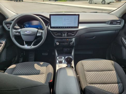 Used 2023 Ford Escape Active w/ Tech Pack #2 AWD/4WD image 13