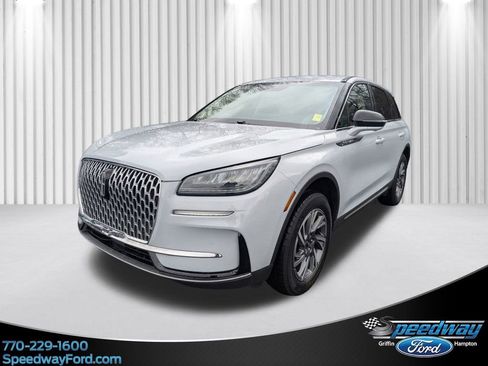 Used 2025 Lincoln Corsair FWD w/ Equipment Group 101A image 1