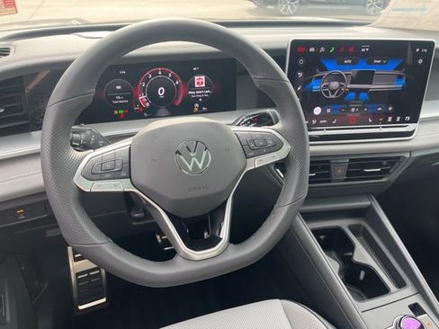 New 2026 Volkswagen Tiguan SE R-Line FWD image 30