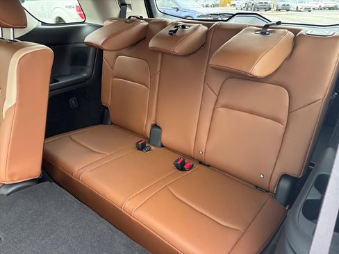 New 2026 Nissan Pathfinder Platinum image 12