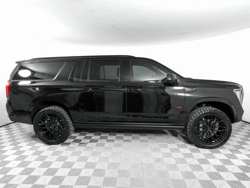 Used 2026 GMC Yukon XL AT4 Ultimate image 4