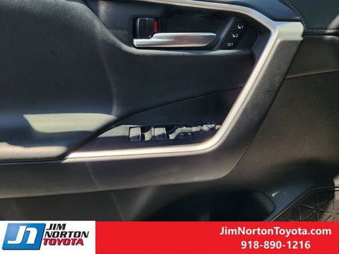Used 2023 Toyota RAV4 Limited AWD/4WD image 25