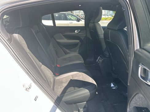 Certified 2023 Volvo C40 P8 Recharge Plus AWD/4WD image 24
