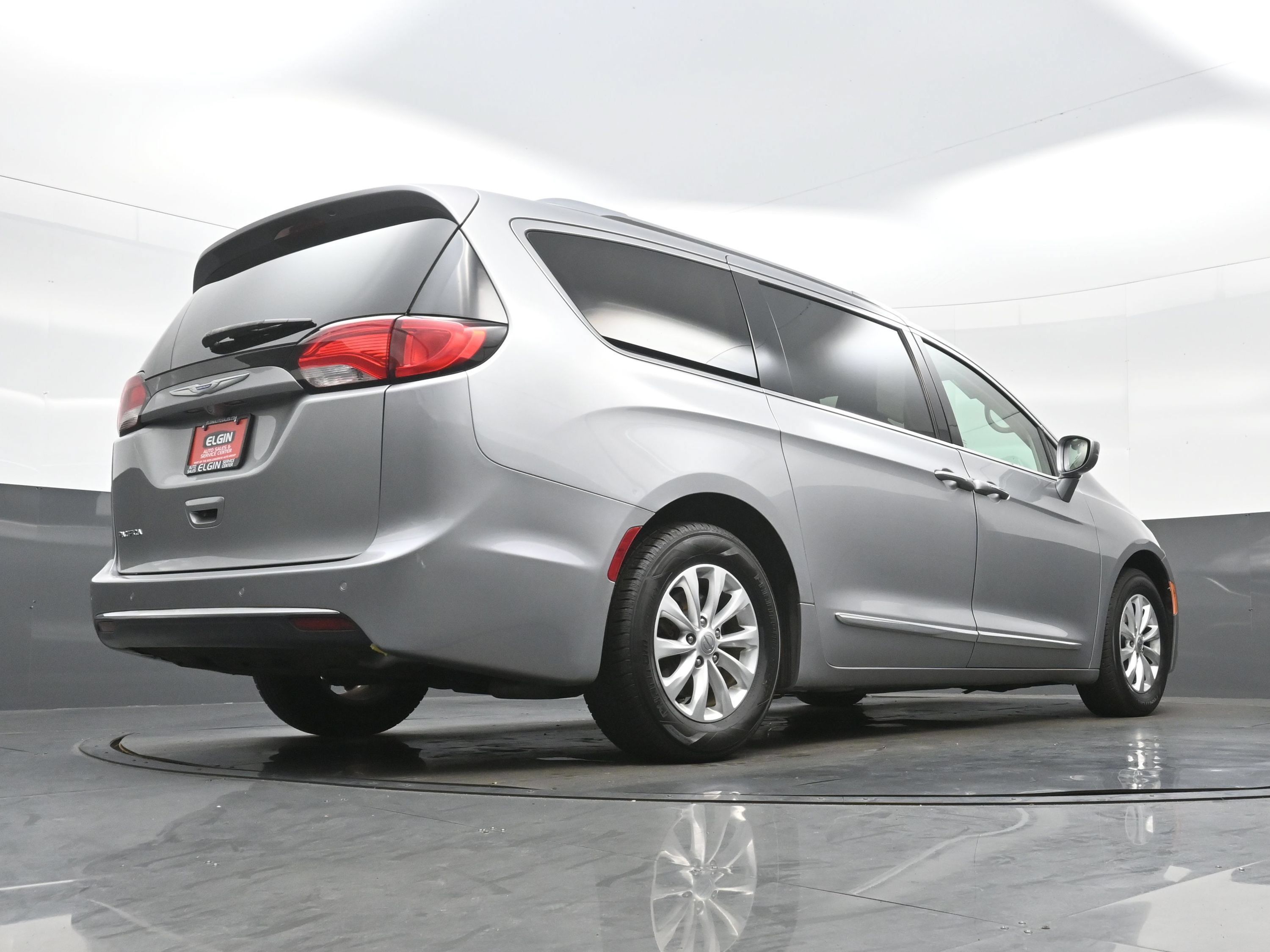 Used 2018 Chrysler Pacifica Touring-L Plus FWD image 31