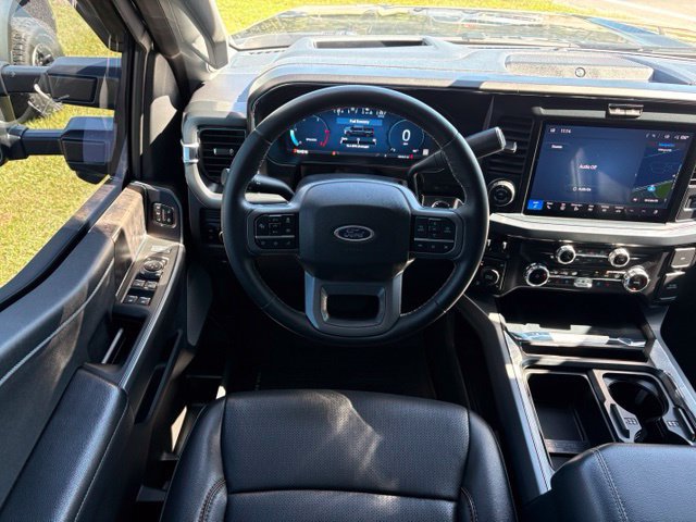 Used 2025 Ford F350 Lariat w/ Lariat Ultimate Package AWD/4WD image 13