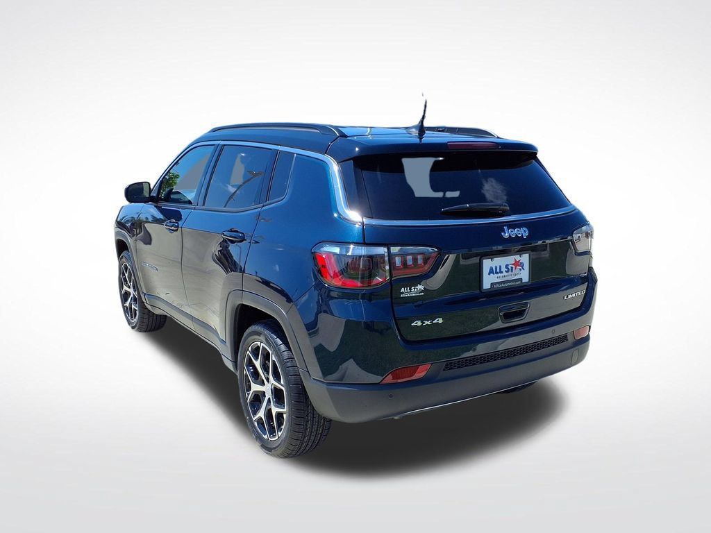 Used 2024 Jeep Compass Limited AWD/4WD image 6