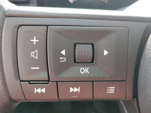 New 2026 Nissan Kicks SV w/ SV Premium Package FWD image 25