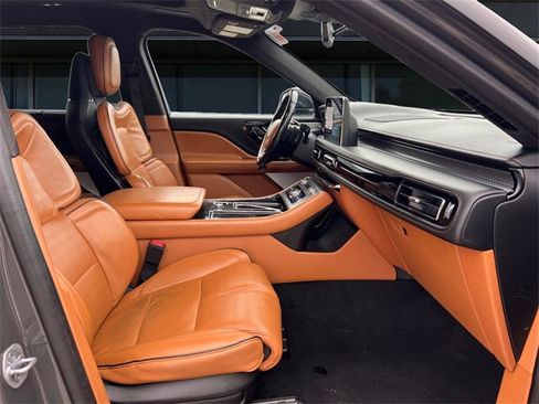 Used 2023 Lincoln Aviator Black Label image 15