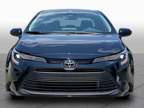 Used 2024 Toyota Corolla LE FWD image 4