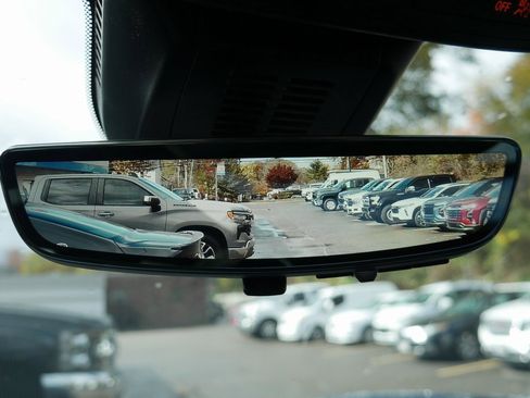 New 2026 Chevrolet Equinox LT w/ Convenience Package II image 19