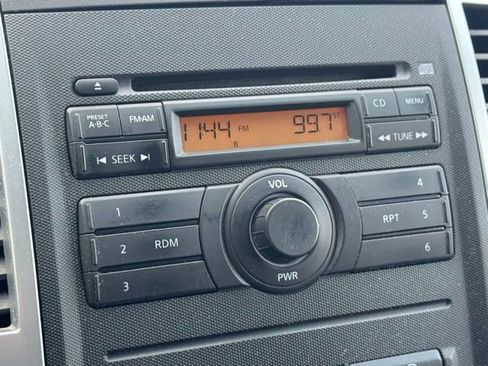 Used 2009 Nissan Frontier SE w/ SE Value Truck Pkg image 12