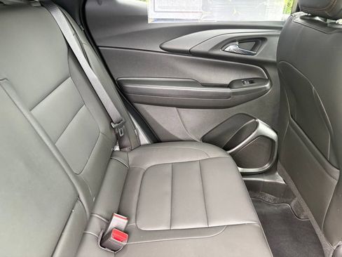 Used 2025 Chevrolet TrailBlazer RS w/ Driver Confidence Package FWD image 35