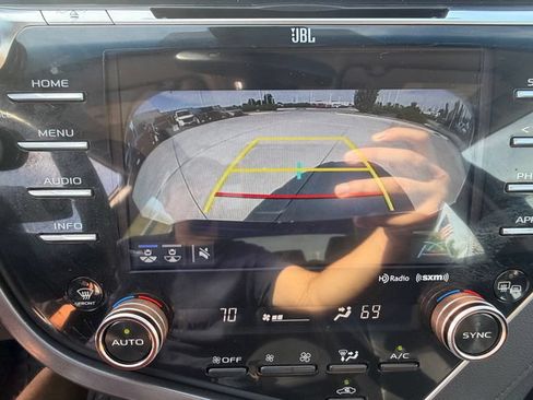 Used 2018 Toyota Camry XLE w/ Protection Package (Q2) FWD image 30