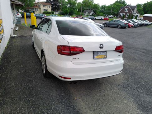 Used 2017 Volkswagen Jetta S w/ Jetta S Cold Weather Package FWD image 3