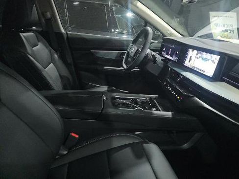 Used 2025 Nissan Murano SL AWD/4WD image 10