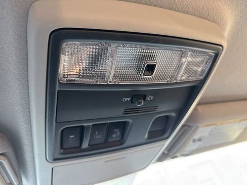 Used 2016 Toyota 4Runner SR5 AWD/4WD image 43