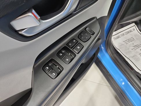 Used 2022 Hyundai Kona SEL w/ Convenience Package image 12