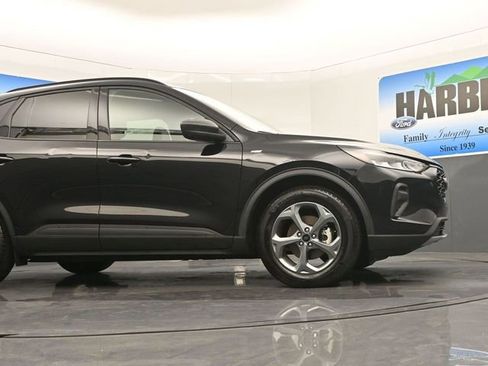 Used 2025 Ford Escape ST-Line image 22