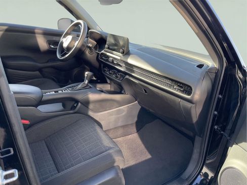 Used 2023 Honda HR-V LX image 19
