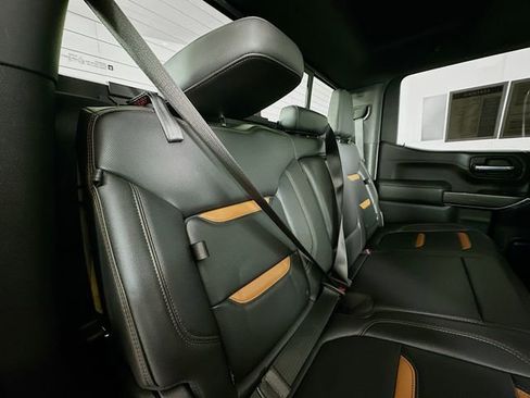 Certified 2021 GMC Sierra 1500 AT4 w/ AT4 Preferred Package image 30