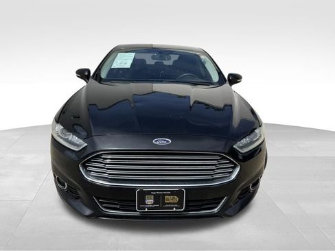 Used 2016 Ford Fusion Titanium FWD image 3