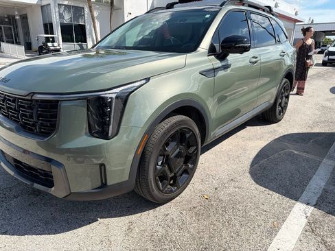 Certified 2025 Kia Sorento SX AWD/4WD image 3