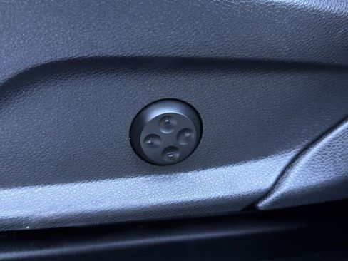 Used 2019 Mercedes-Benz GLC 63 AMG 4MATIC image 28