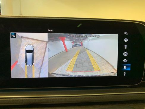 Used 2022 Mercedes-Benz GLS 450 4MATIC image 46