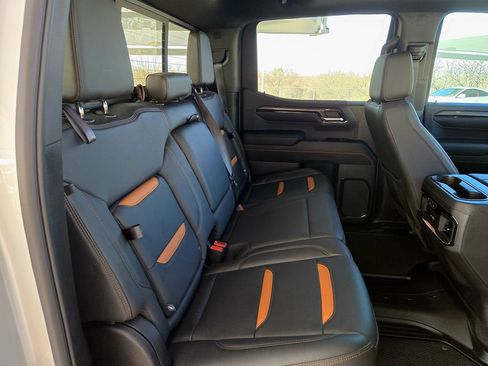 Used 2022 GMC Sierra 1500 AT4 w/ AT4 Premium Package AWD/4WD image 29