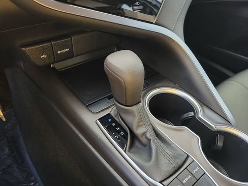 Used 2023 Toyota Camry LE image 22