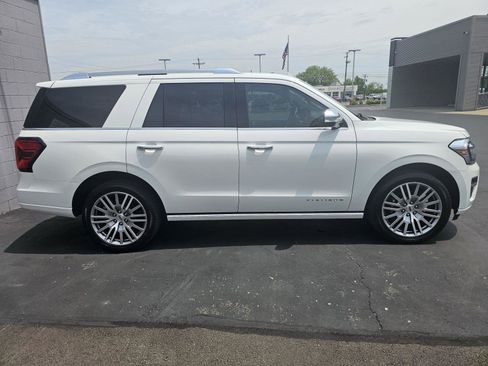 Used 2022 Ford Expedition Platinum image 7