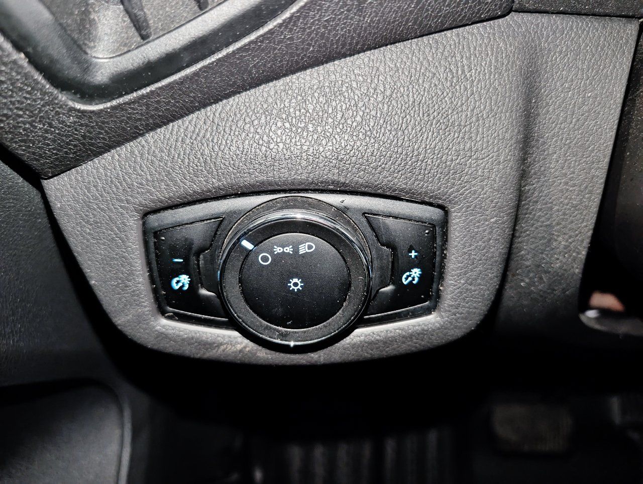 Used 2018 Ford Transit Connect XL FWD image 41