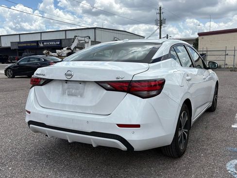 Used 2022 Nissan Sentra SV FWD image 3