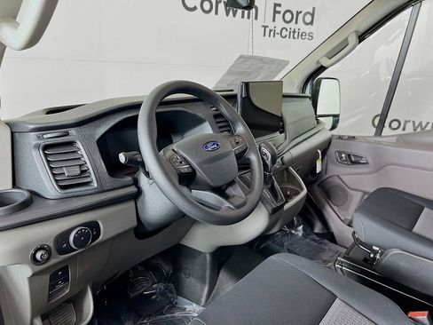 New 2026 Ford Transit 250 148 Medium Roof w/ Load Area Protection Package image 3