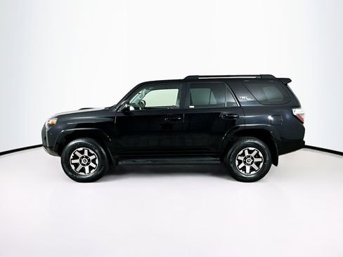 Used 2024 Toyota 4Runner TRD Off-Road Premium image 4