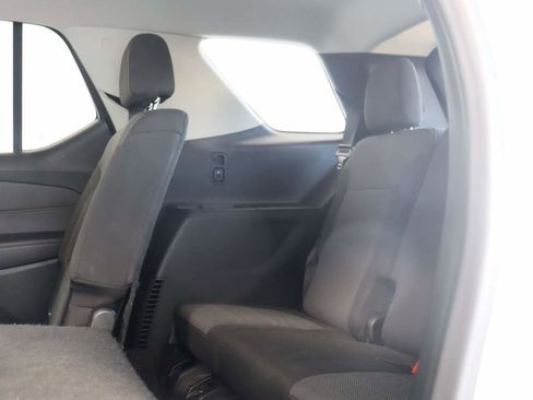 Used 2020 Chevrolet Traverse LS FWD image 15