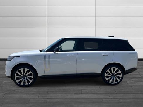 New 2026 Land Rover Range Rover Long Wheelbase Autobiography AWD/4WD image 2